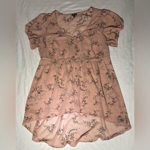 Size 0 torrid dusty rose high low puff sleeve sheer floral tunic